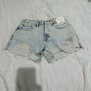 Abercrombie Mid rise Boyfriend Short